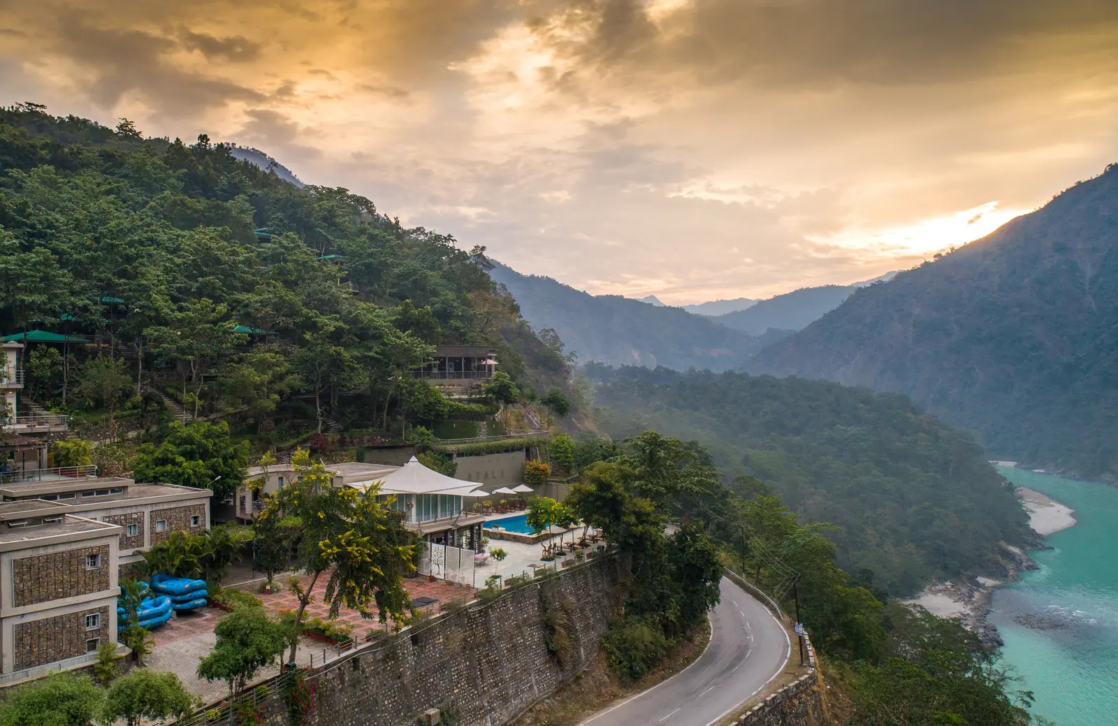 4 Day Yoga  Meditation and  Rafting Retreat in Rishikesh