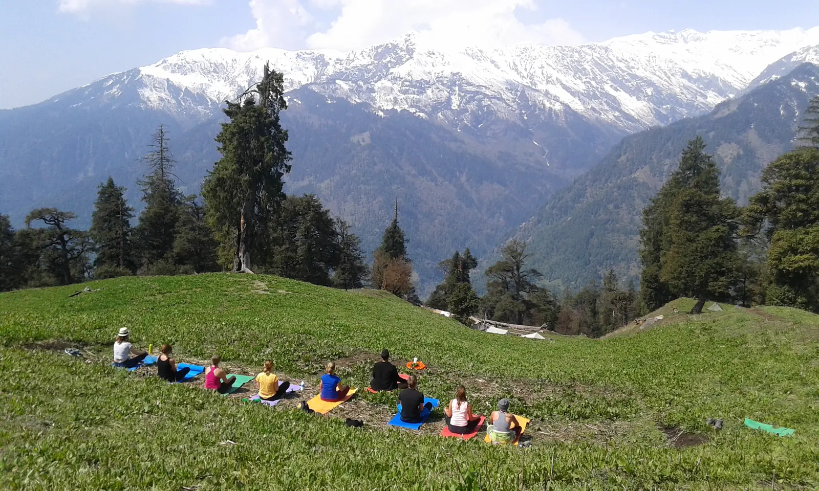 5 Day Himalayan Yoga and Bhrigu Lake Trek Retreat in Manali, India
